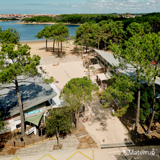 | Outdoor slab - Public square